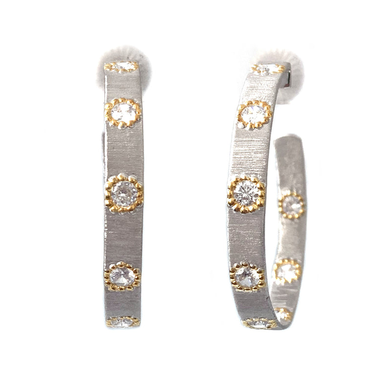 Medium Hoop Earrings - White Gold Timeless Martha's Vineyard